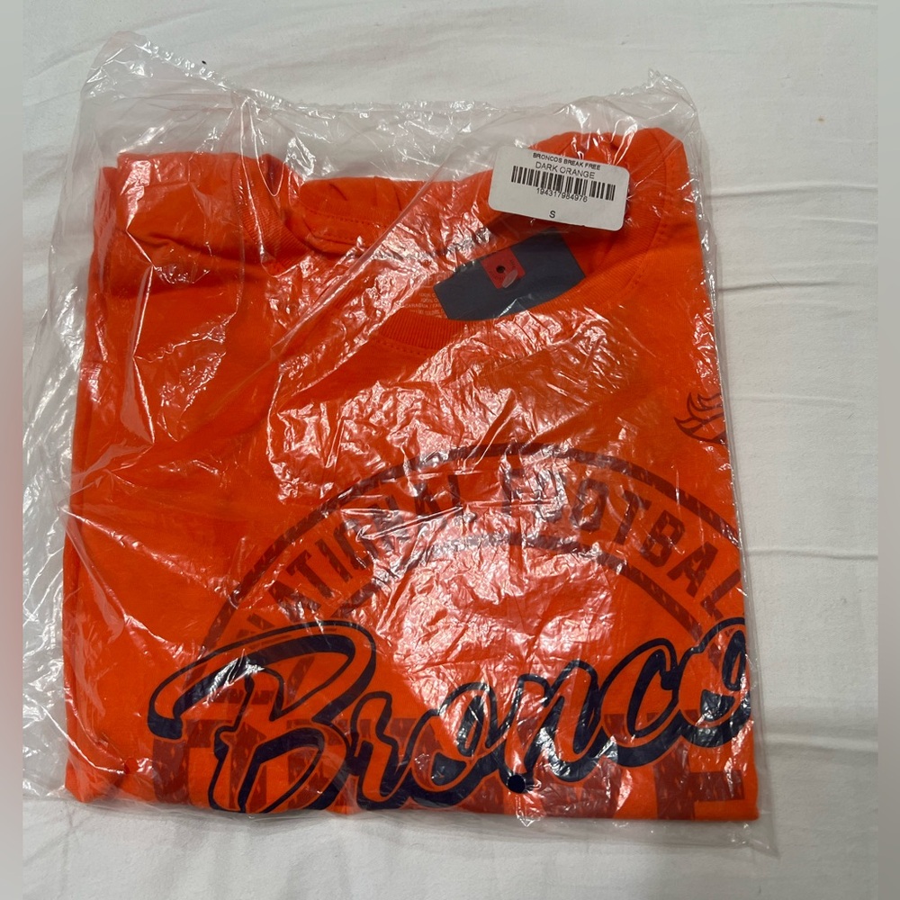 Women’s broncos shirt